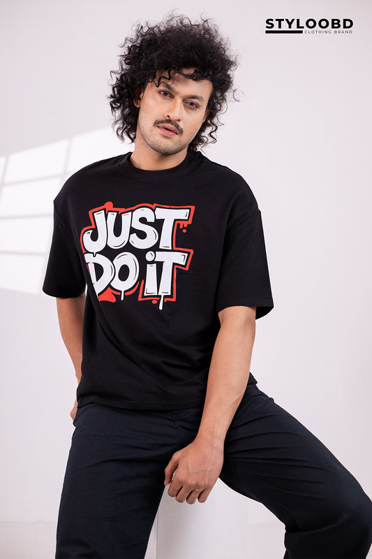 Premium Modern Maroon Oversized "Just Do It" Graphic T-Shirt – Stylish & Comfortable Streetwear for Men
