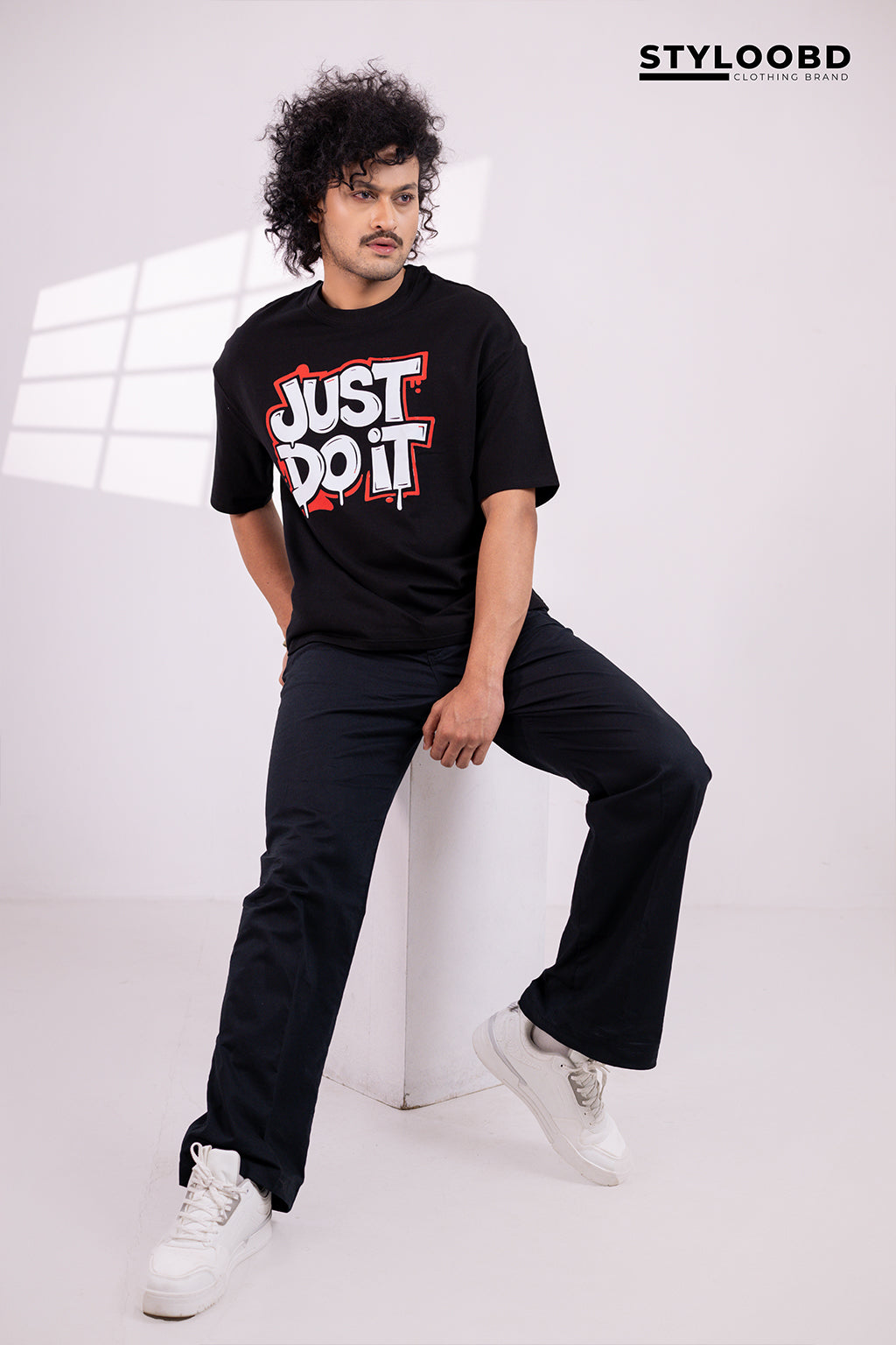Premium Modern Maroon Oversized "Just Do It" Graphic T-Shirt – Stylish & Comfortable Streetwear for Men