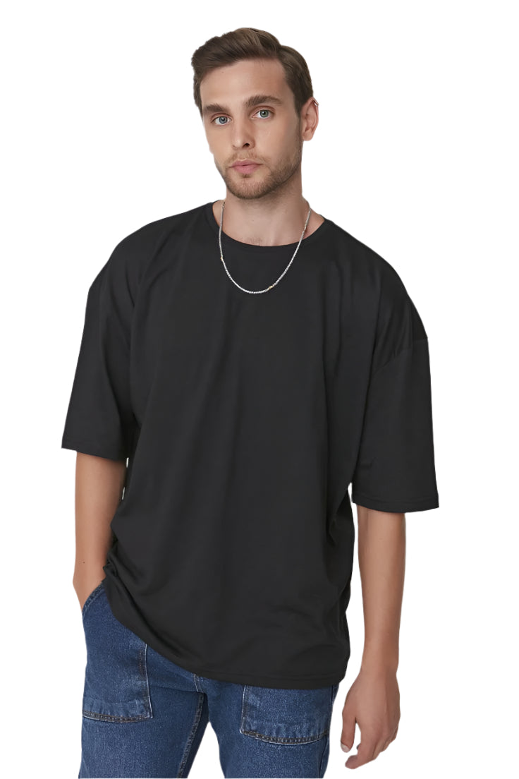 Minimalist Black Drop Shoulder Oversized T-Shirt – Unisex Streetwear